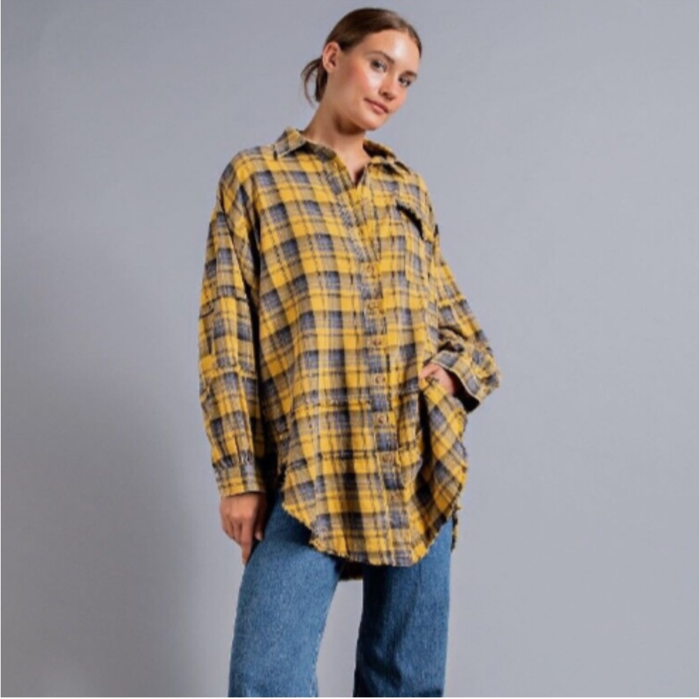 Easel Mustard Plaid Button-Up Shirt size M
